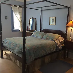 Mcgill Bed & Breakfast