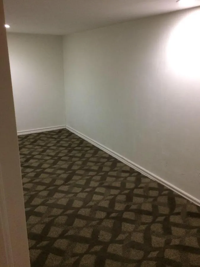 Bed & Breakfast One Bedroom Basement Apartment Toronto Kanada