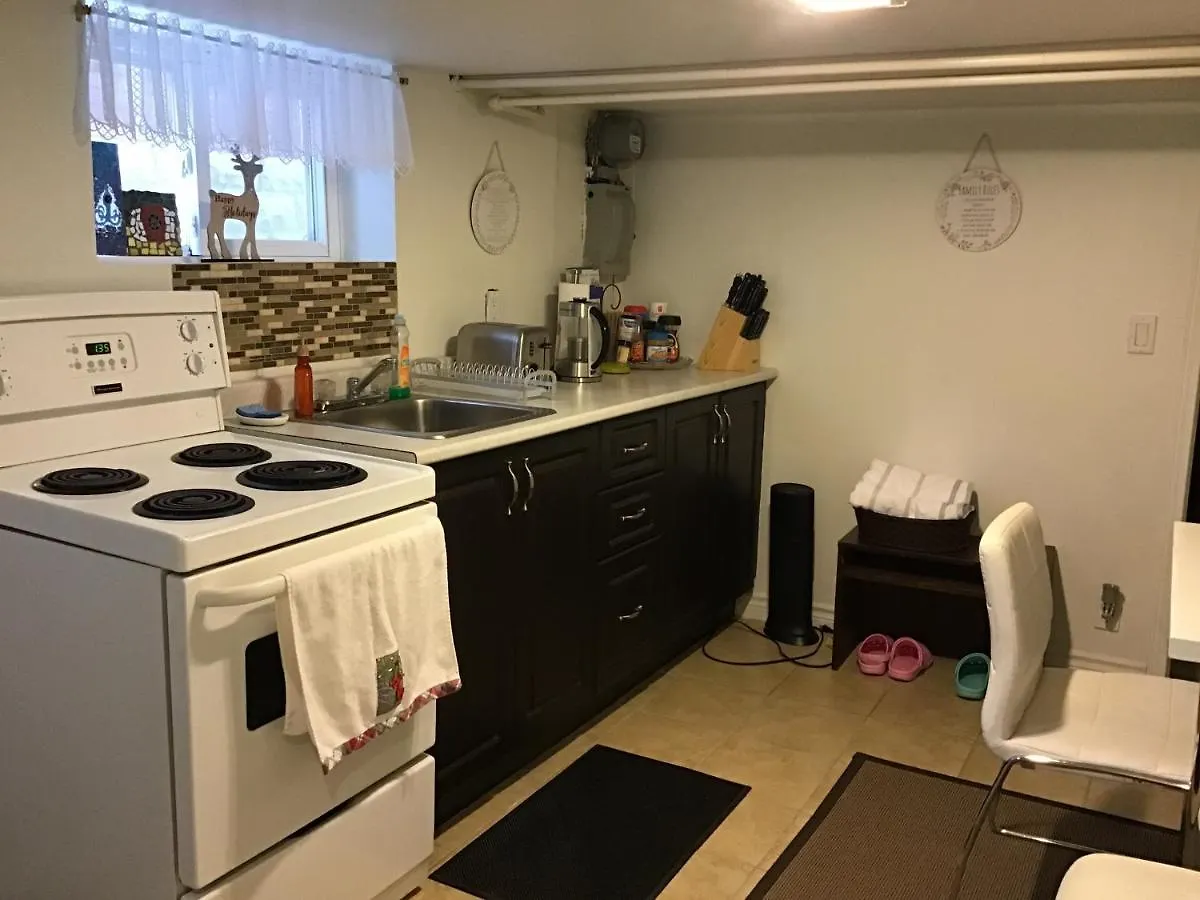 One Bedroom Basement Apartment Toronto Frühstückspension